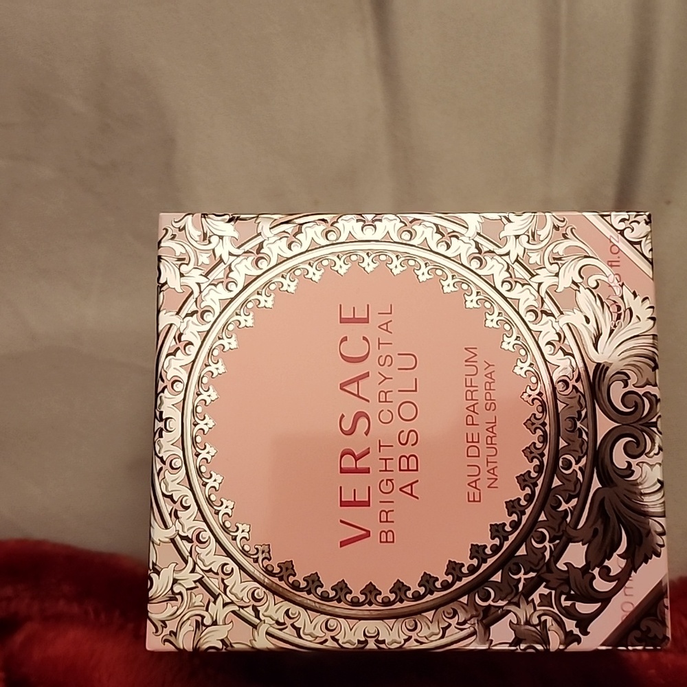VERSACE